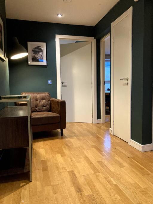Stylish 2 Bed Accessible Flat Perfect Location Glasgow Exterior photo