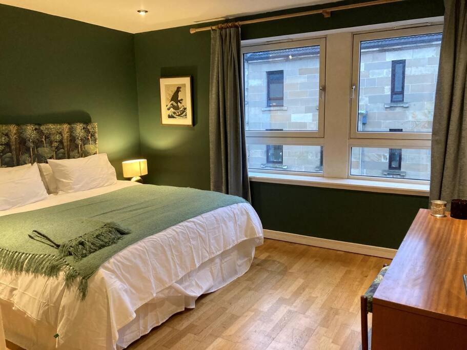 Stylish 2 Bed Accessible Flat Perfect Location Glasgow Exterior photo