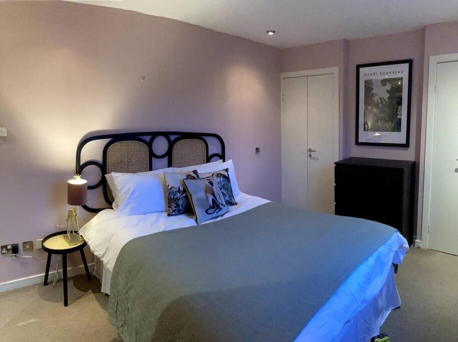 Stylish 2 Bed Accessible Flat Perfect Location Glasgow Exterior photo